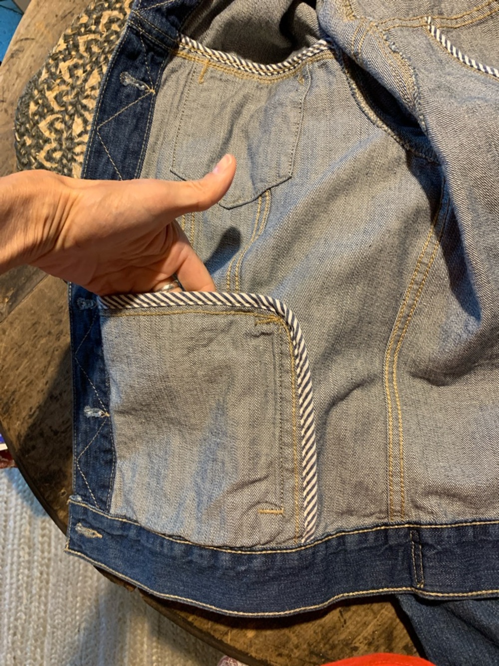 Tommy Hilfiger Medium Blue Denim Trucker Jacket - 100% Cotton - Picture 9 of 13